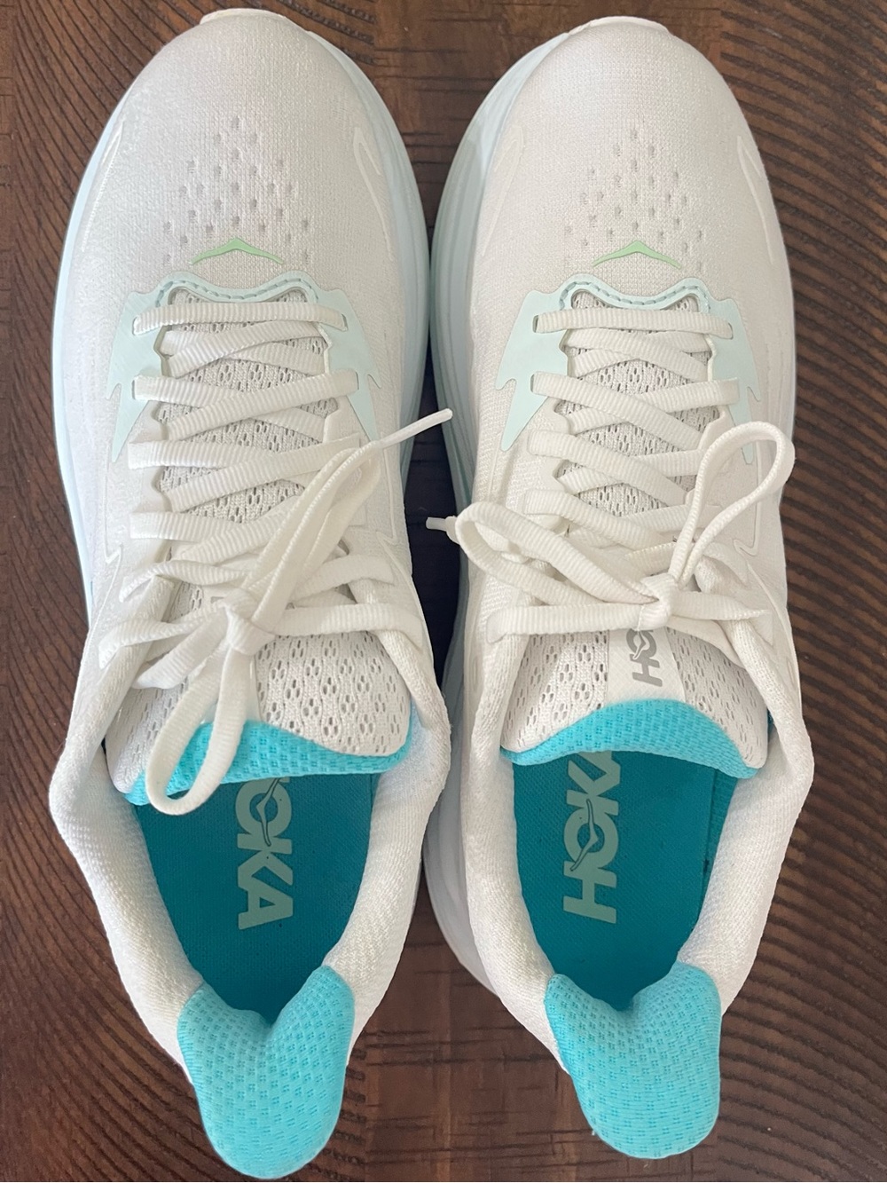 Hoka One One Clifton 10 White Cielo Blue breathable jacquard knit upper Size 9 B - Picture 3 of 14
